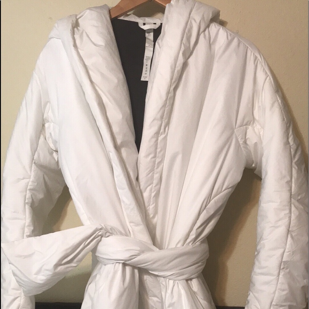 Lululemon lab pillow coat sz 6